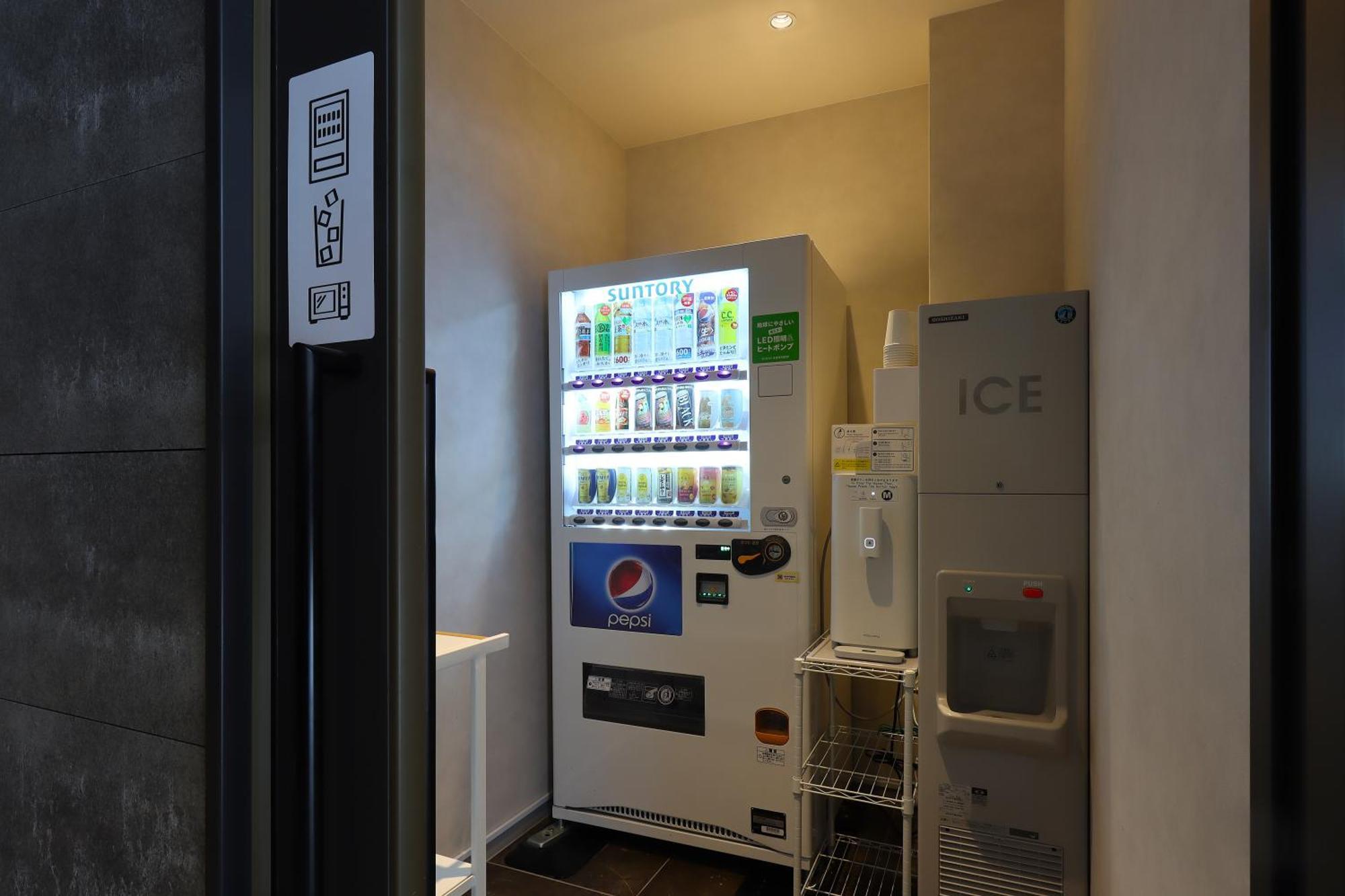 Travelodge Shijo Omiya ホテル 京都市